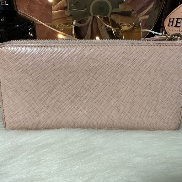 AUTHENTIC SALVATORE FERRAGAMO VARA BOW PINK LEATHER ZIP AROUND LONG WALLET - Picture 4 of 9